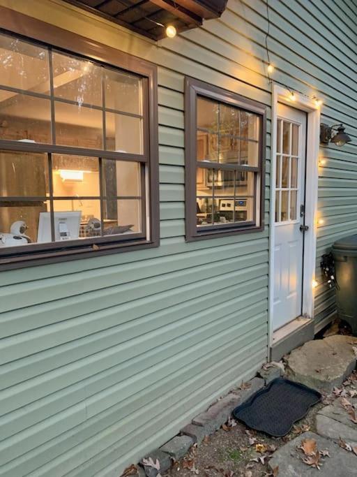 Peaceful Seasonal Wooded Cottage Close To Everything Tafton Exteriör bild