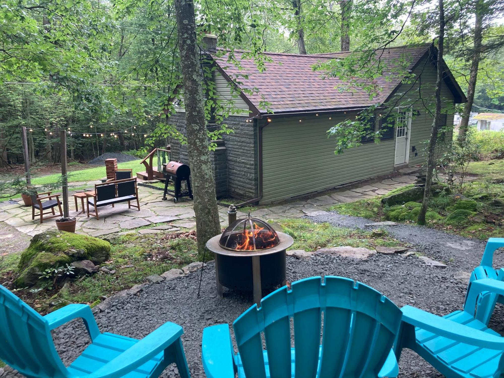 Peaceful Seasonal Wooded Cottage Close To Everything Tafton Exteriör bild